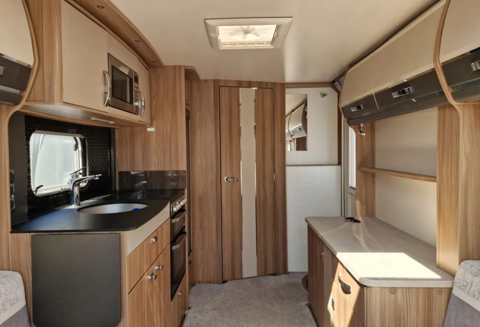 Swift Elegance 480 2021