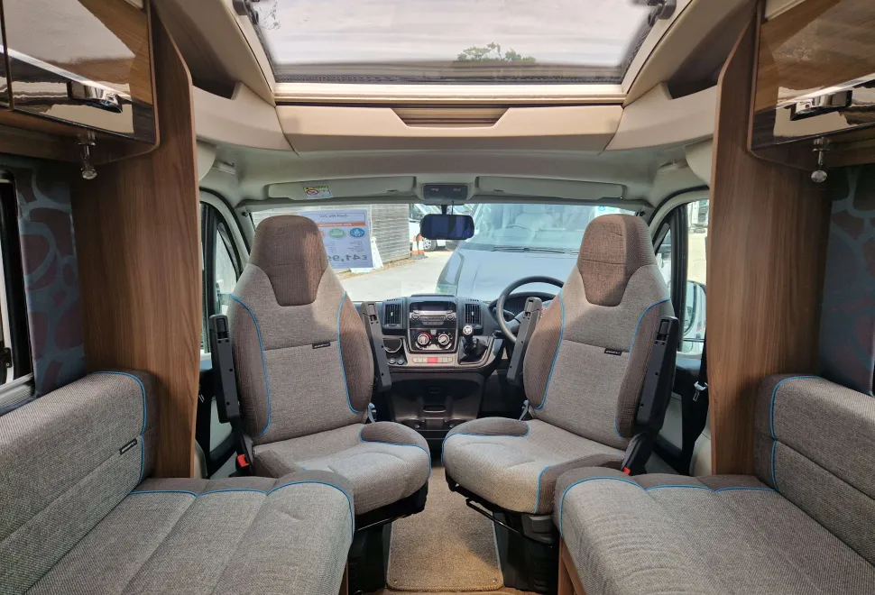 Swift Rio 310 2017