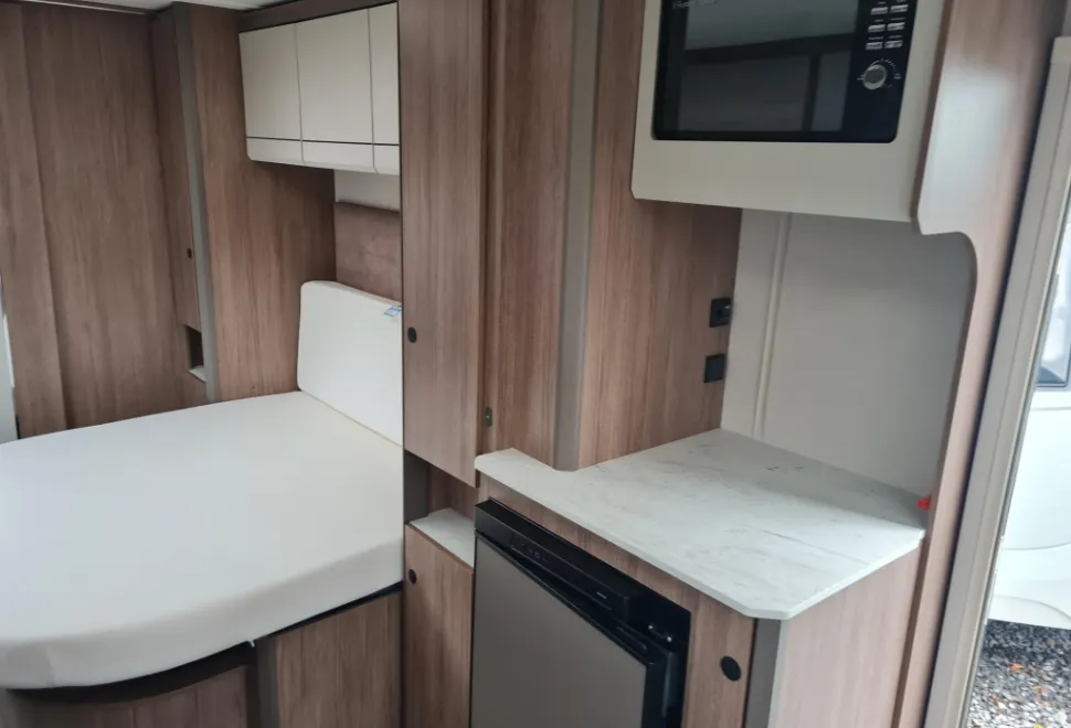 Coachman Acadia 575 2025