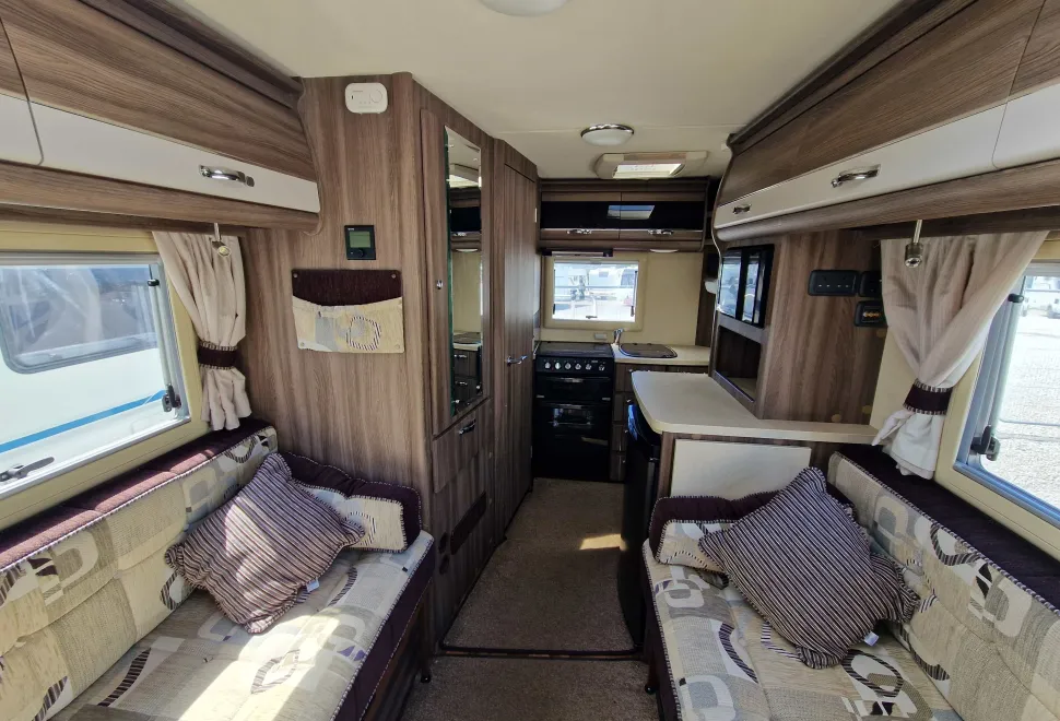 Auto-Sleepers  Broadway EK 2015