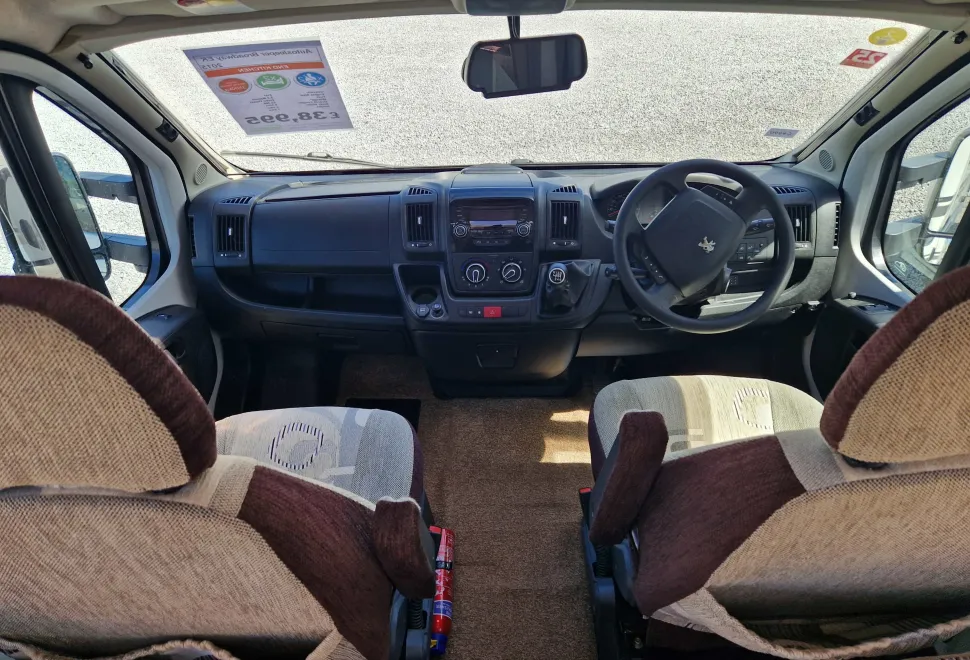 Auto-Sleepers  Broadway EK 2015