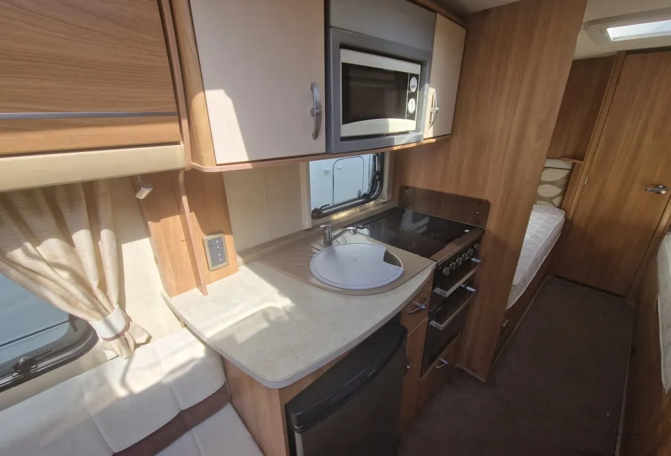 Swift Challenger 565 2011