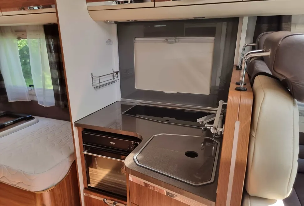 Adria Coral XL Plus 0 SL 2016
