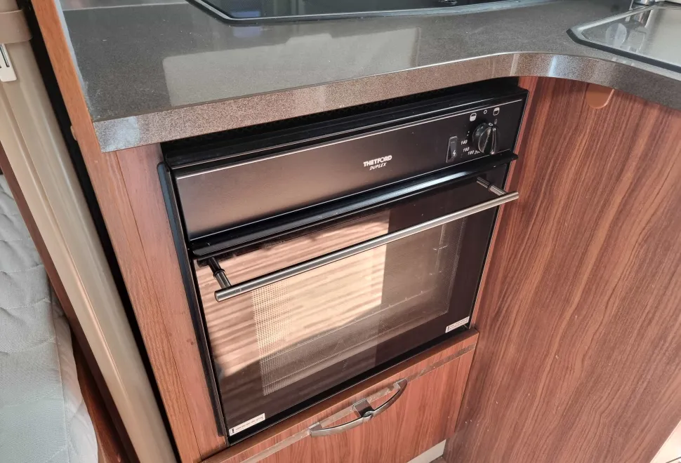 Adria Coral XL Plus 0 SL 2016