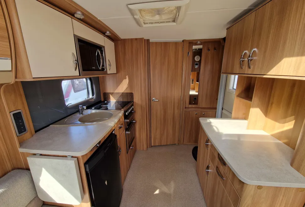 Swift Conqueror 480 2013