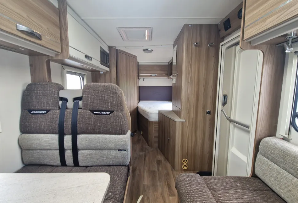 Swift Escape 664 2016
