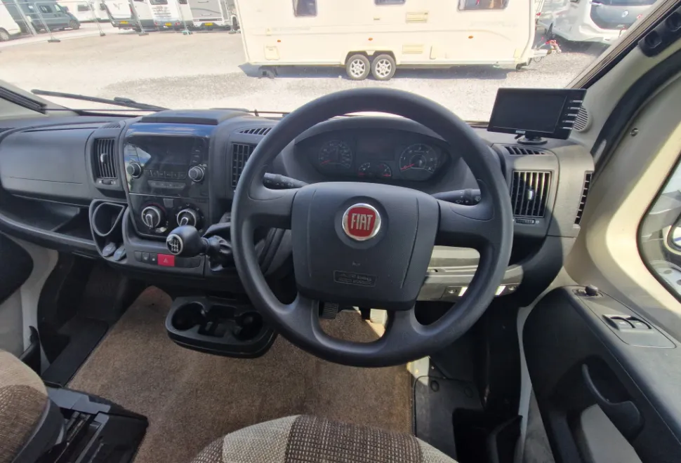 Swift Escape 664 2016