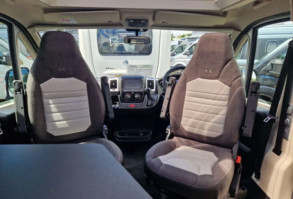Adria  Twin Supreme 600 SPB 2021