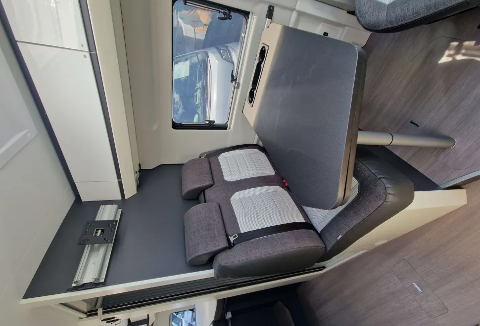 Adria  Twin Supreme 600 SPB 2021