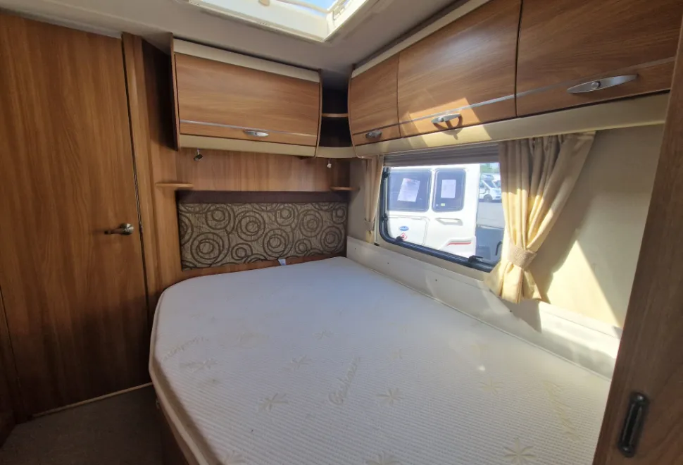 Swift Challenger 570 2011