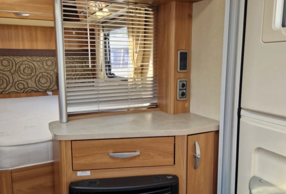 Swift Challenger 570 2011