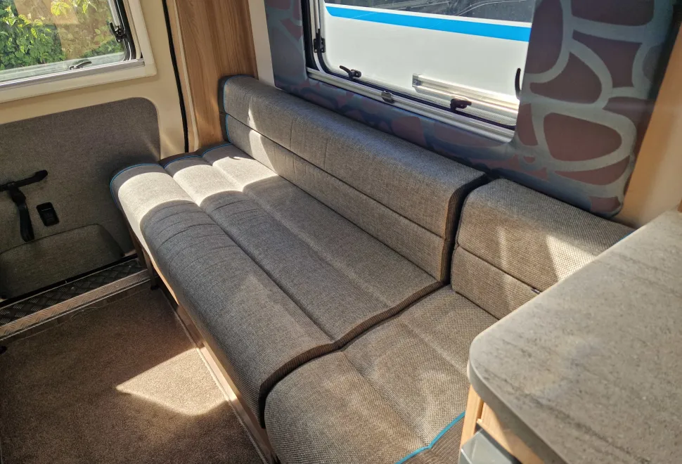 Swift Rio 320 2015