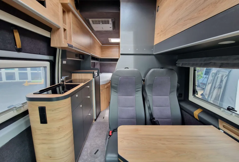 Globe-Traveller Voyager Z 2024