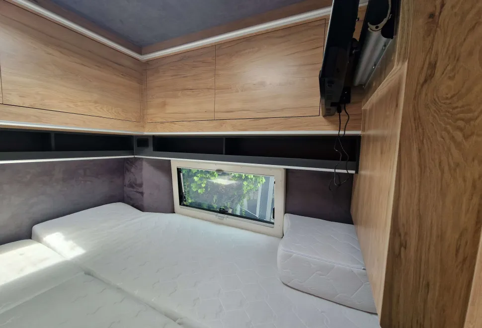 Globe-Traveller Voyager Z 2024