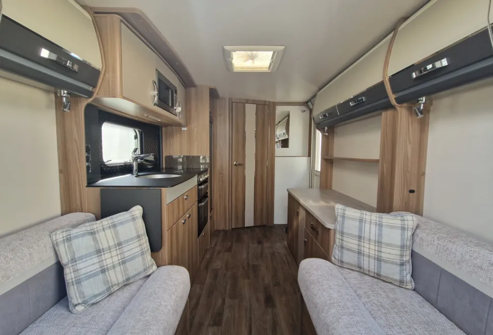 Swift Elegance 480 2021