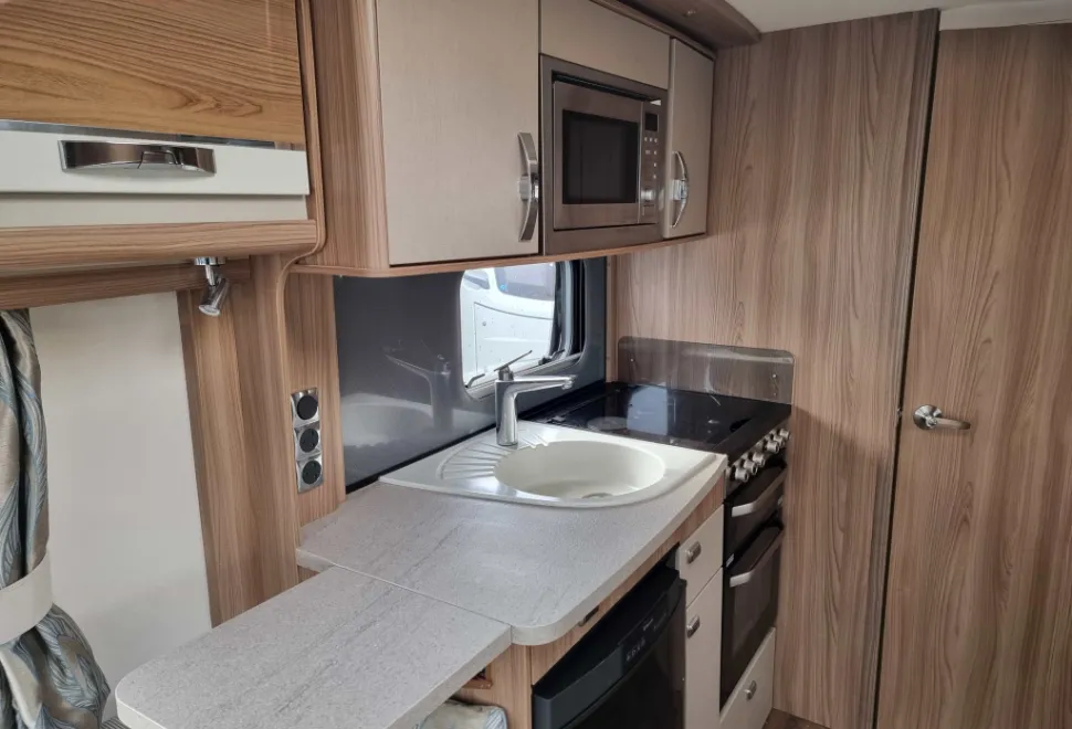 Swift  Challenger SE 480 2015
