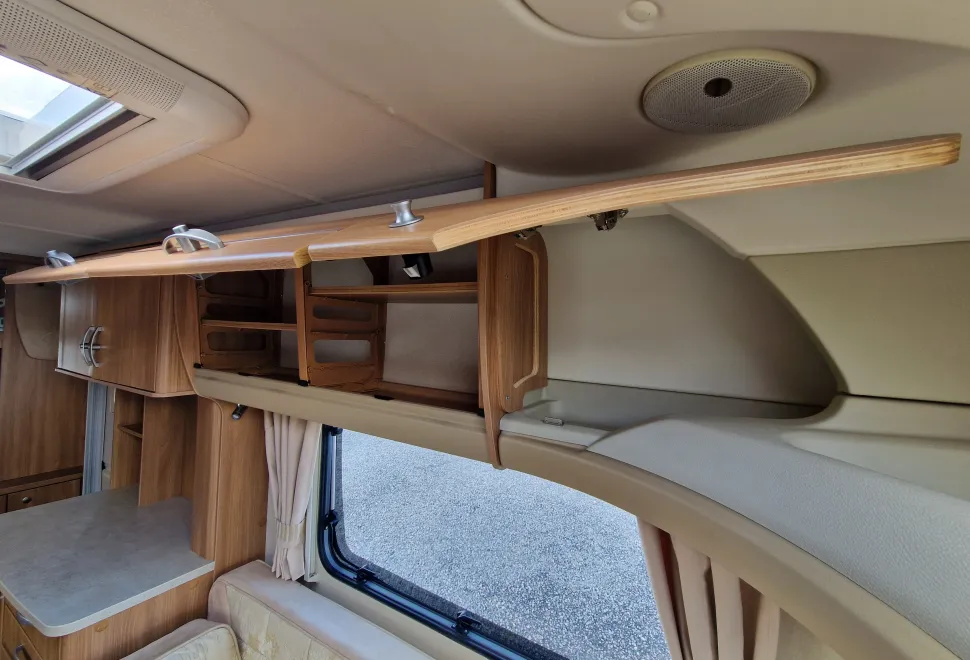 Bessacarr  Cameo 495SL 2011