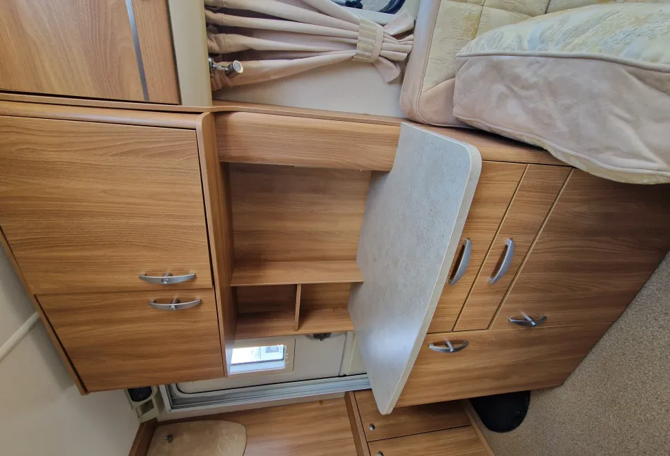 Bessacarr  Cameo 495SL 2011