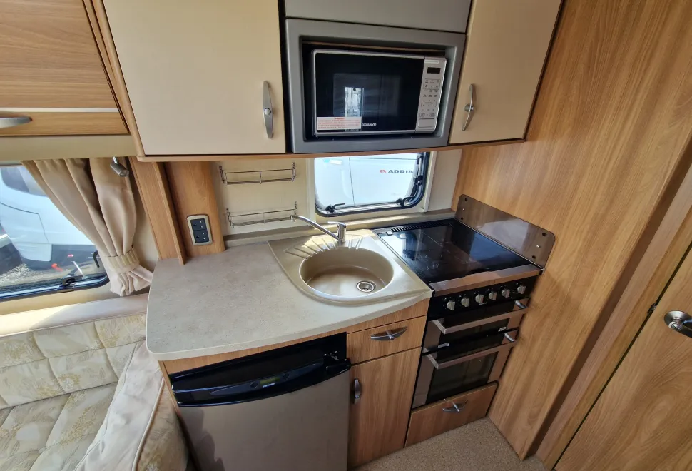 Bessacarr  Cameo 495SL 2011