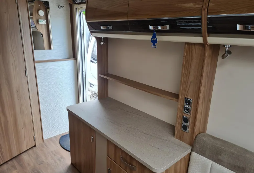 Swift Conqueror 480 2018