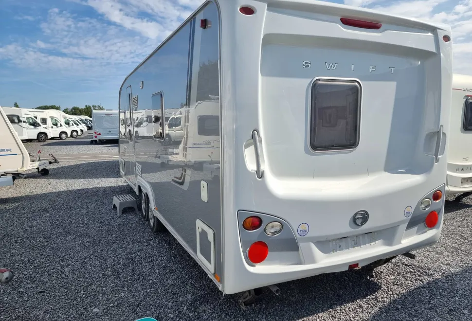 Swift Conqueror 630 2008