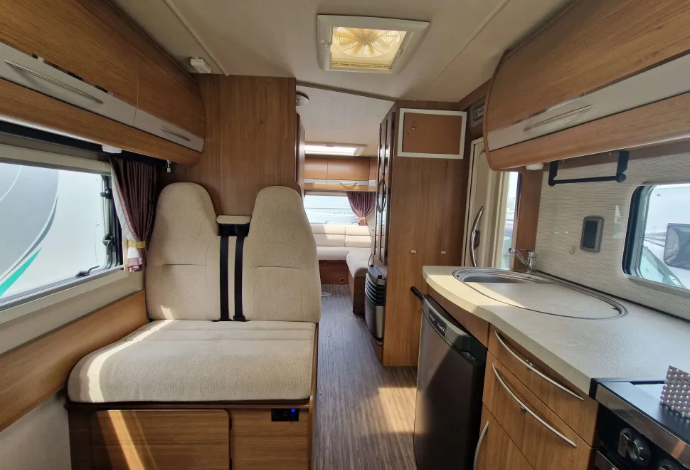 Auto-Trail Apache 700 2015