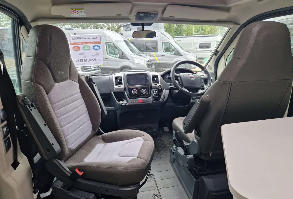 Adria  Twin Plus 600 SPB 2021