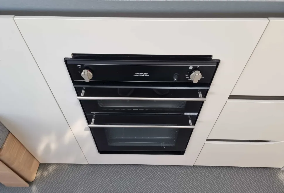 Adria Adora Seine 2021