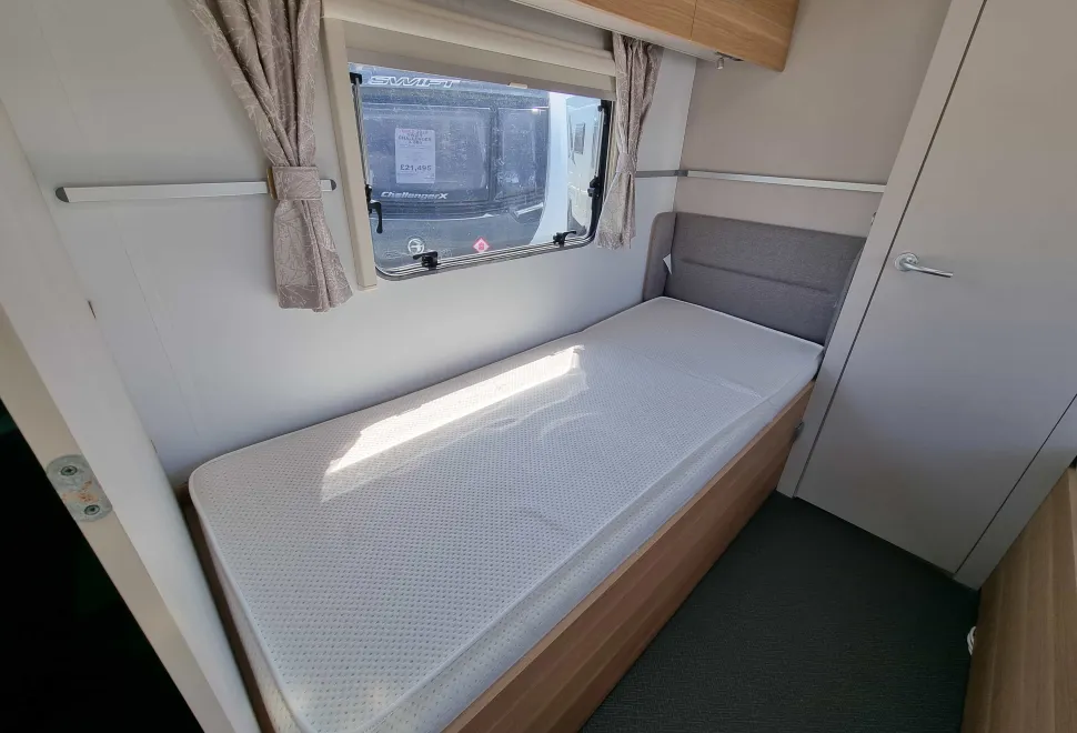 Adria Adora Seine 2021