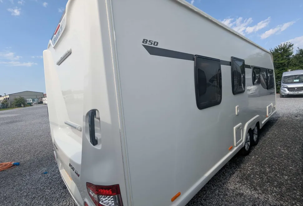 Swift Challenger X 850 2021