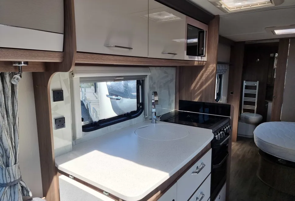 Coachman Laser 675 2021