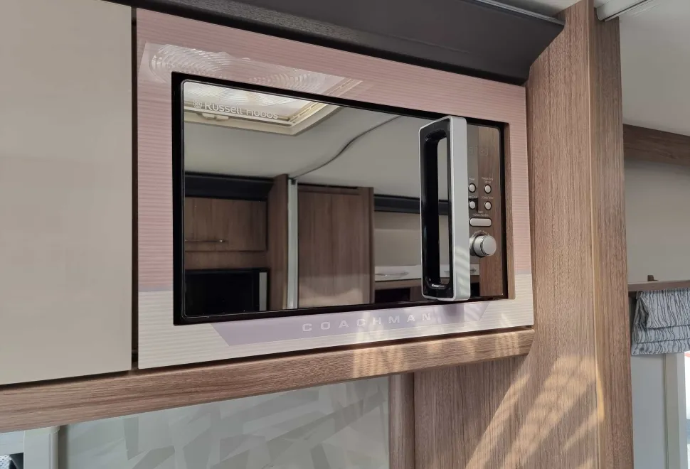 Coachman Laser 675 2021