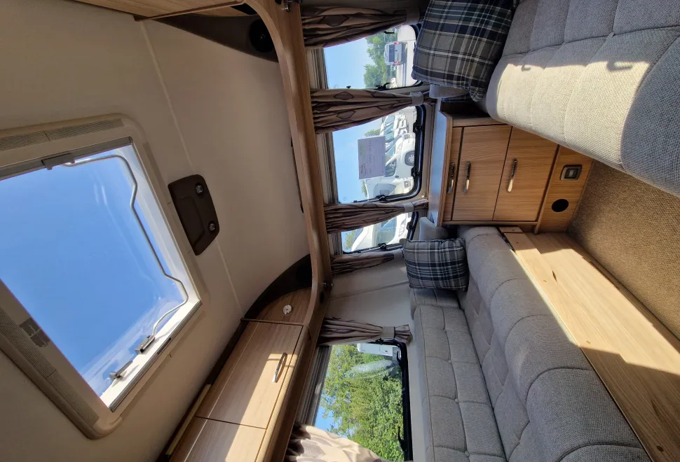 Coachman Vision Design Edition 520 2016