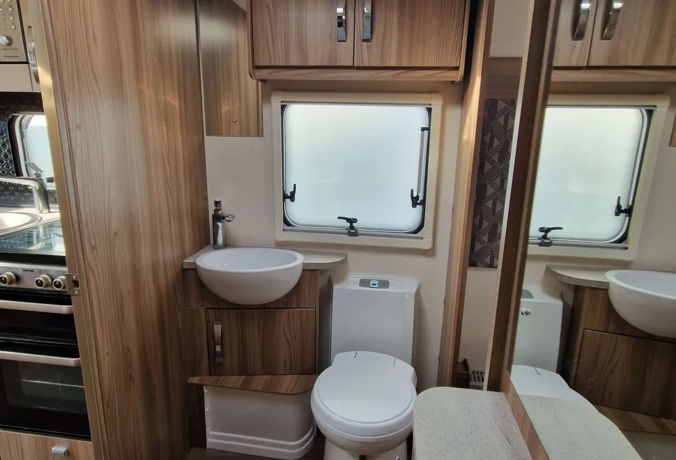 Swift Challenger X 850 2022