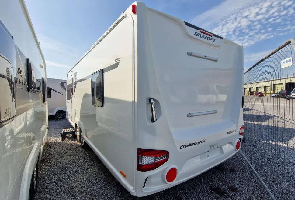 Swift Challenger X 850 2022
