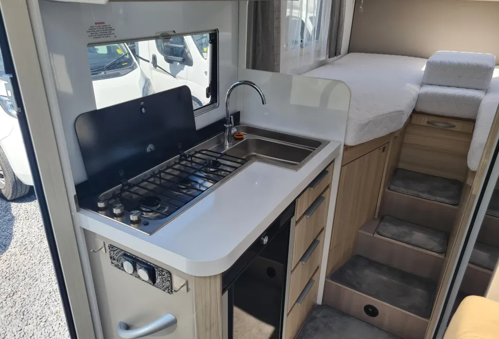 Adria Compact Supreme SL 2024