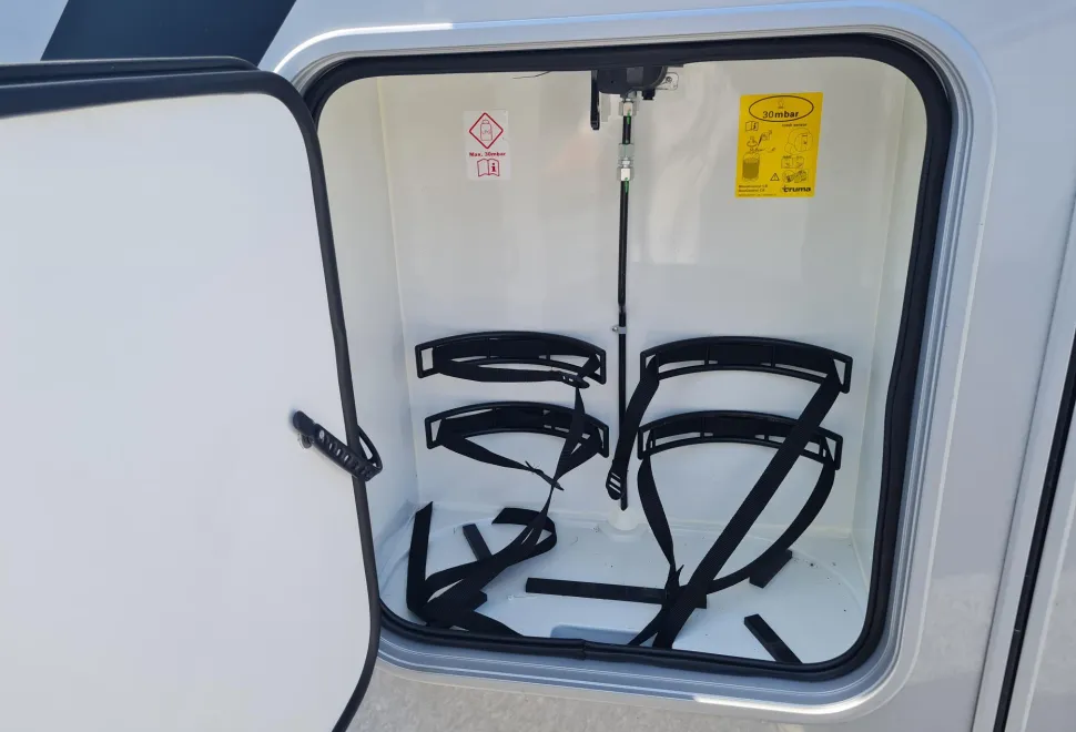Adria Compact Supreme SL 2024