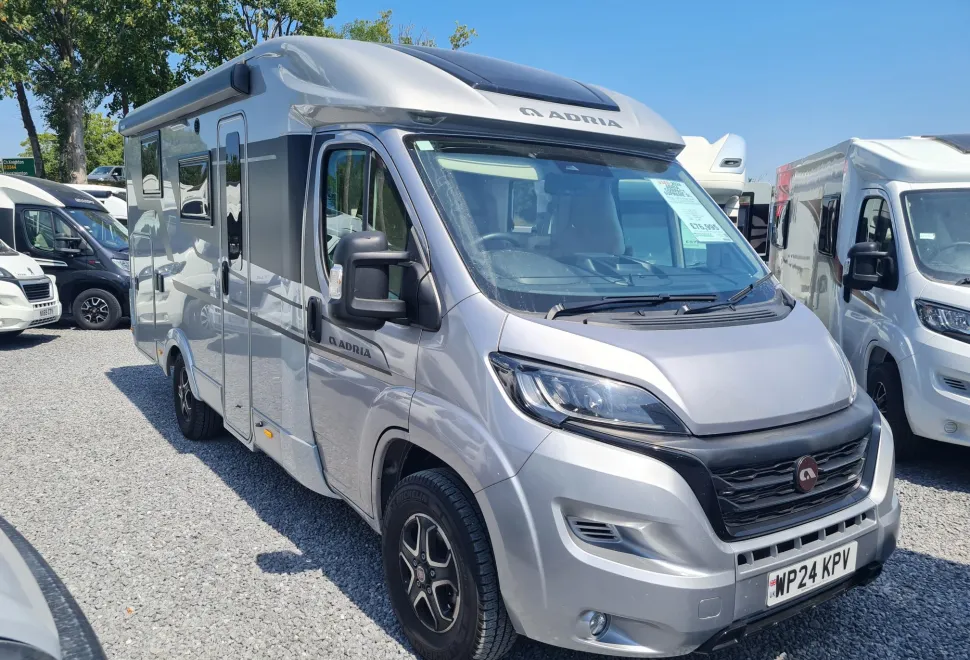 Adria Compact Supreme SL 2024