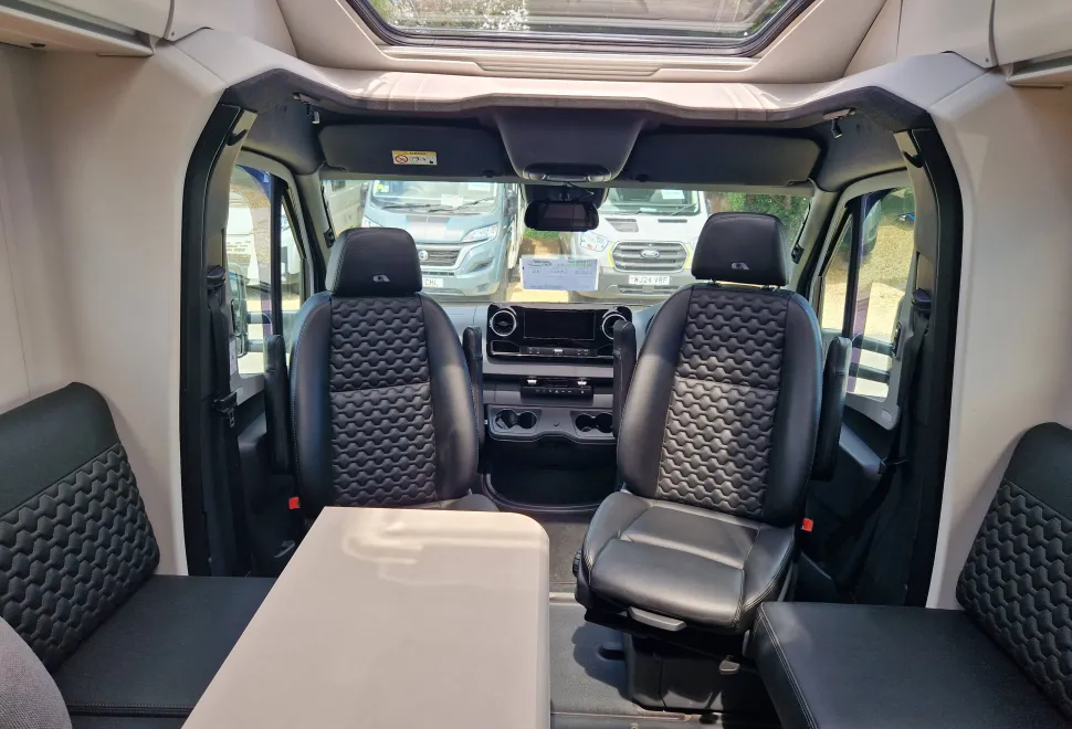 Adria Coral XL Plus 670 DL 2023
