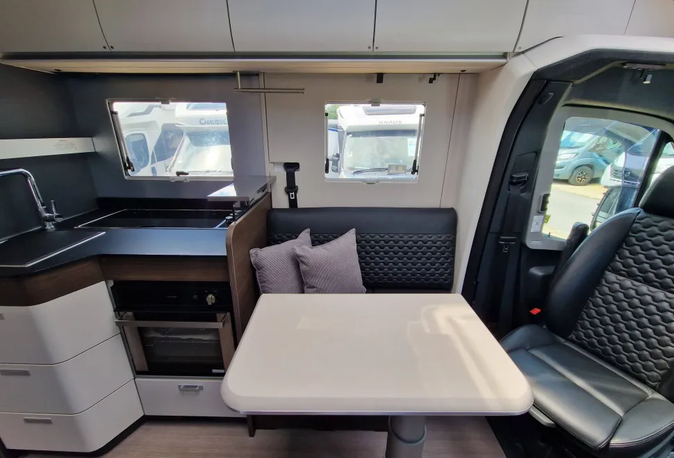 Adria Coral XL Plus 670 DL 2023