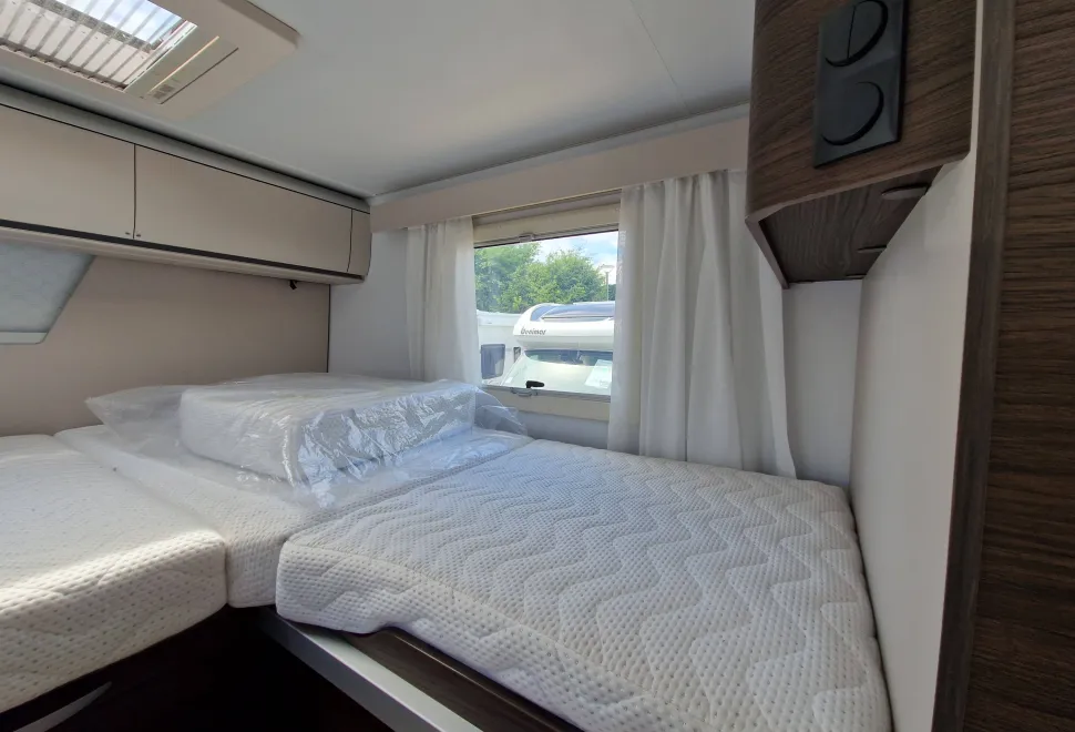 Adria Coral XL Plus 670 DL 2023