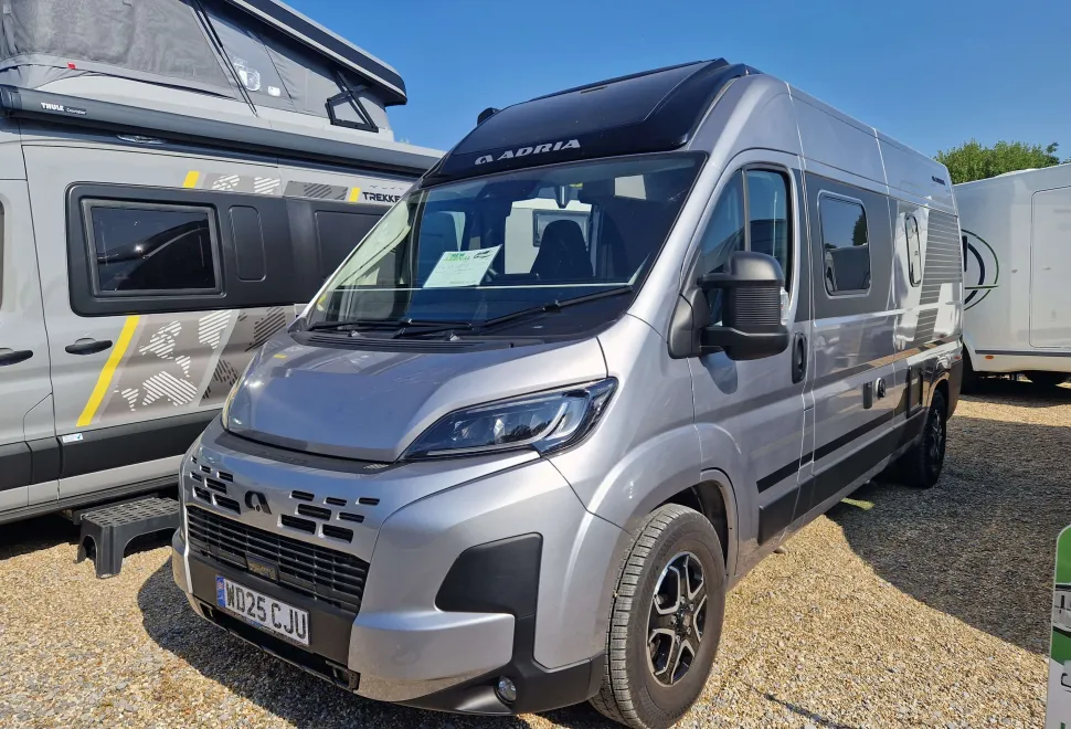 Adria  Twin Supreme 600 SPB 2025