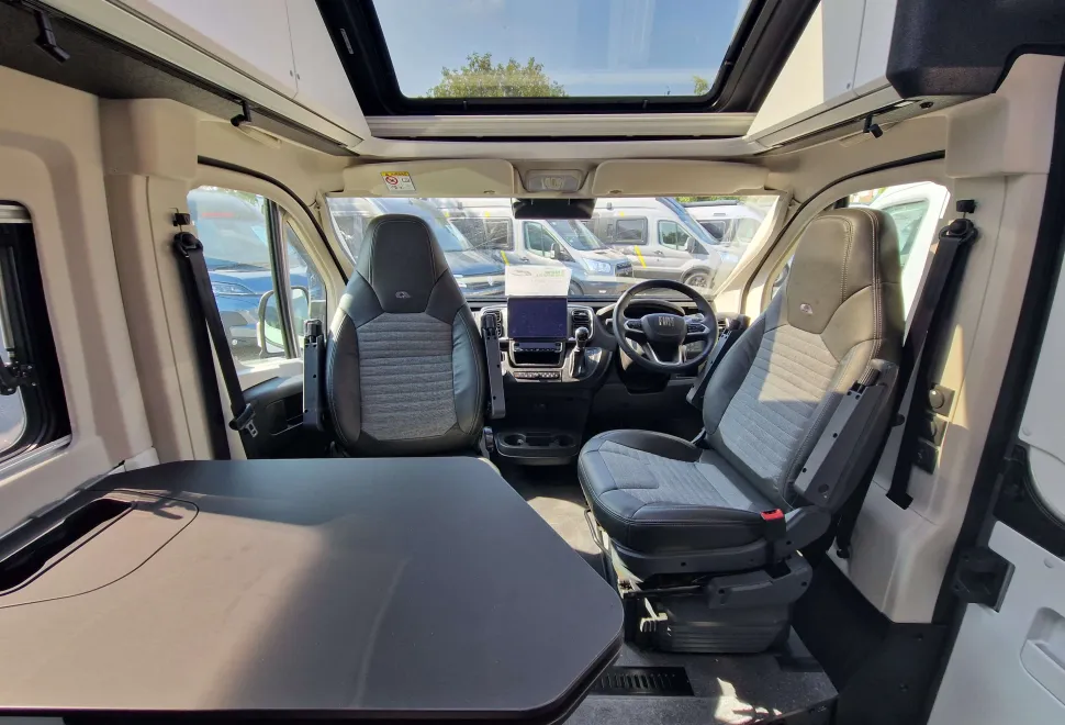 Adria  Twin Supreme 600 SPB 2025