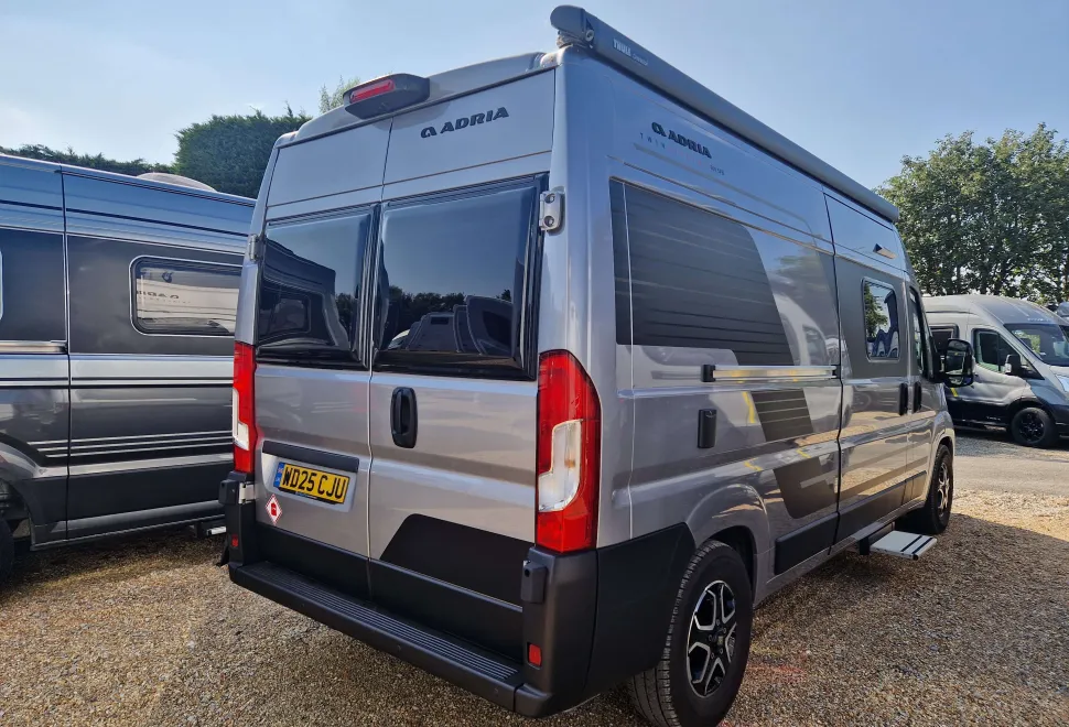 Adria  Twin Supreme 600 SPB 2025