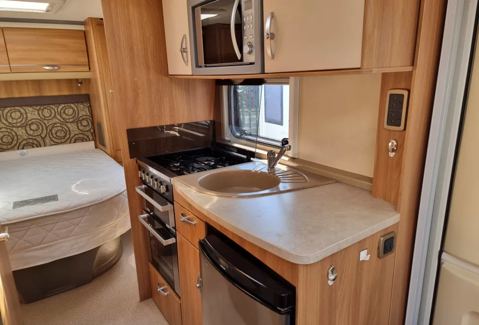 Swift Challenger 580 2011