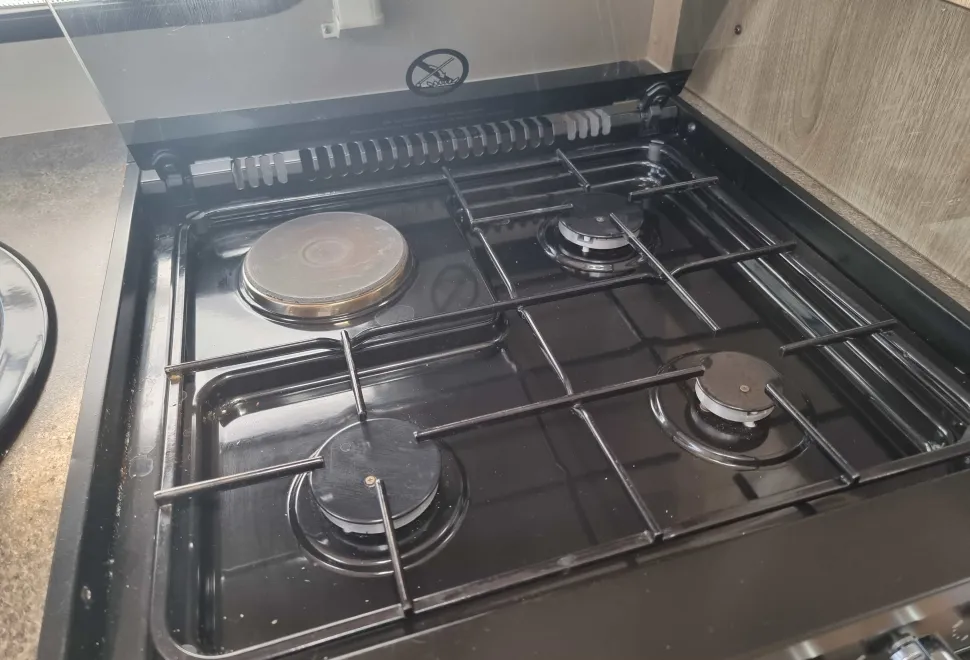 Elddis Avante 554 2018