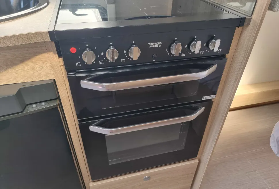 Elddis Avante 554 2018