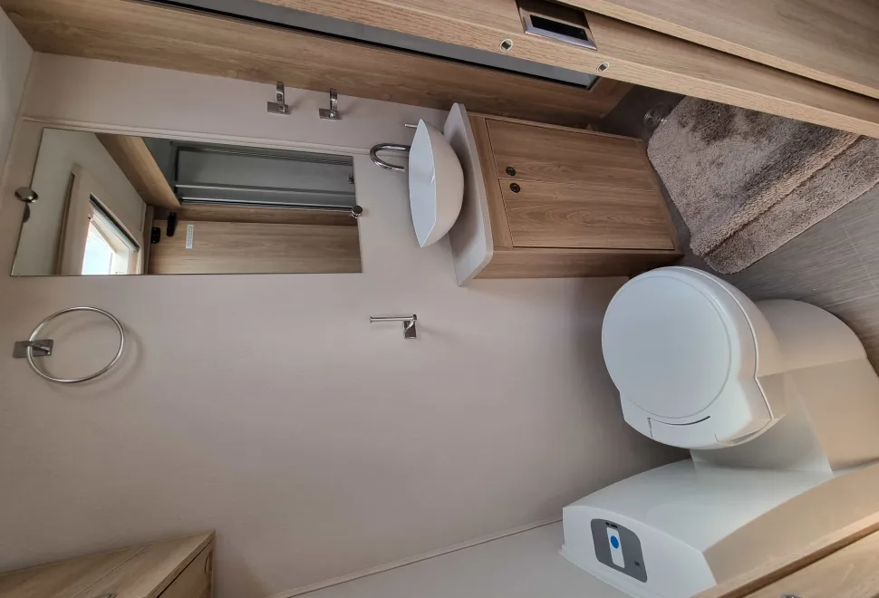 Elddis Avante 554 2018