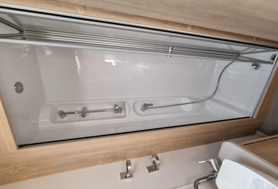 Elddis Avante 554 2018