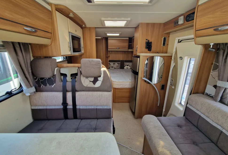 Swift Bolero 724FB 2012